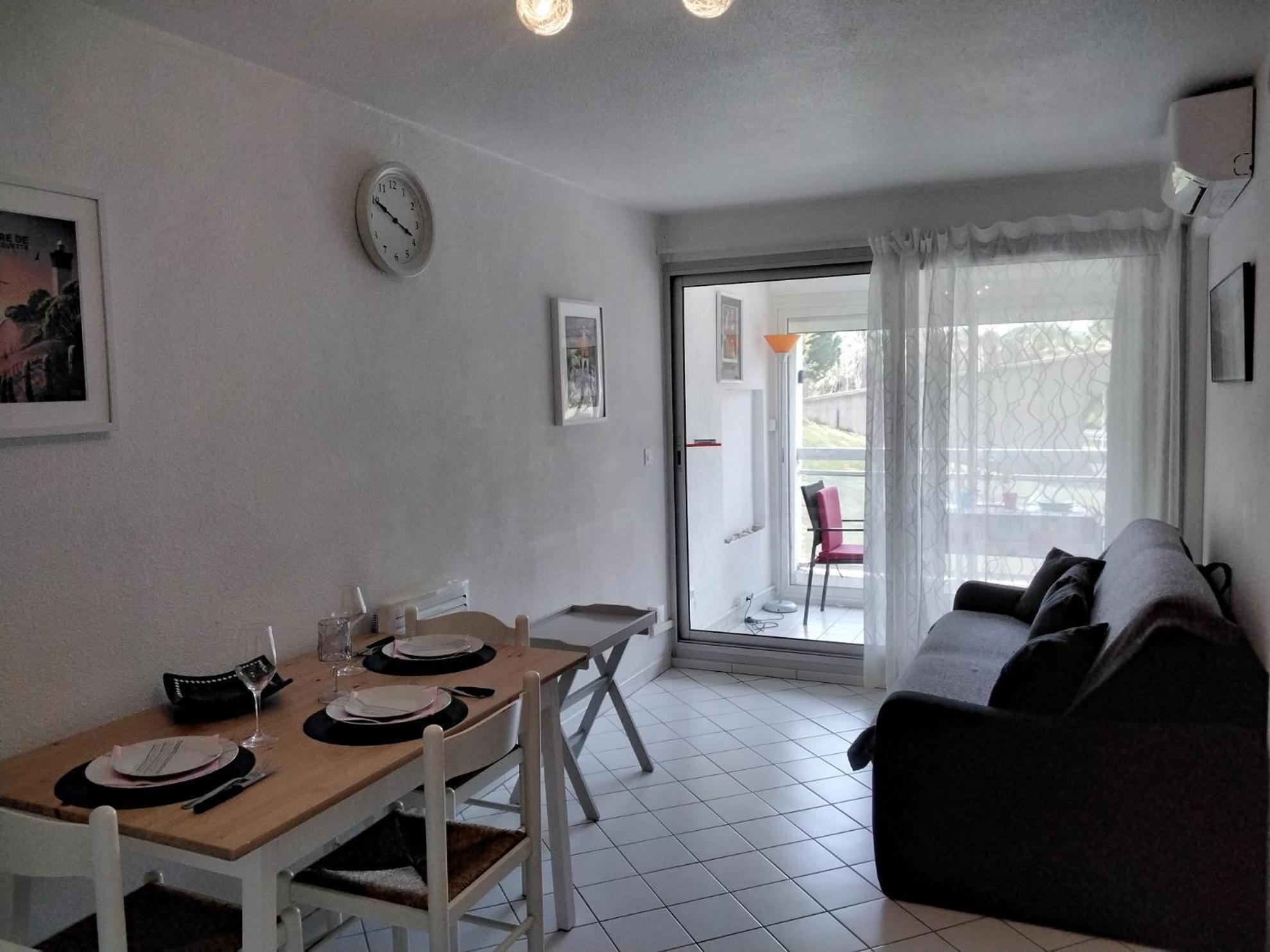 Vittoria Immobilier 1-Reglement Sur Place - Cheques Vacances Acceptes La Grande-Motte Room photo